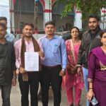 धान मंडी केंद्र से 15 दिन कार्य कराकर हटाये गये आपरेटरों ने तीन सूत्रीय मांगो को लेकर जिला कलेक्टर को ज्ञापन सौपे …